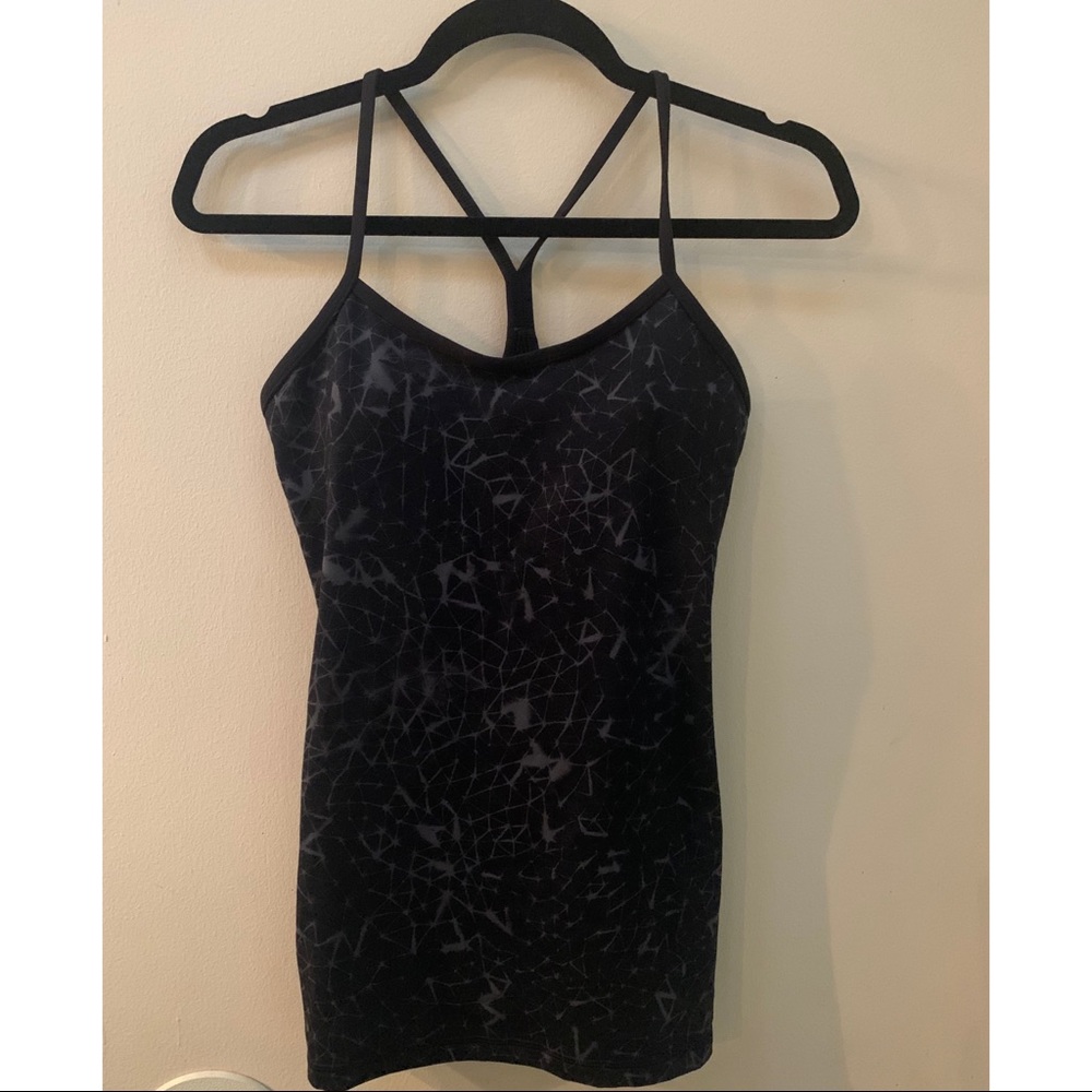 Lululemon Power Y Size 6